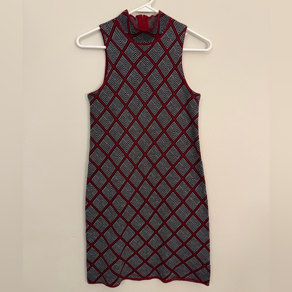 Romeo & Juliet Couture fitted sweater dress